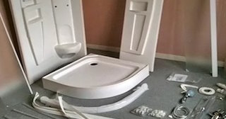 Установка и монтаж душевых кабин от 4195 руб. в Верхней Пышме - СантехДомВрх